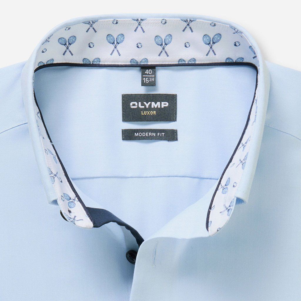 Svetlomodrá pánska košeľa OLYMP Luxor Modern Fit s tenisovým detailom