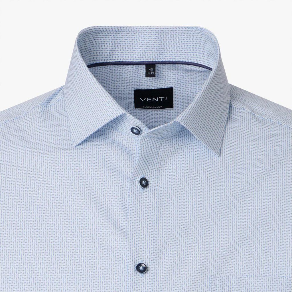 Detail svetlomodrej košele VENTI Modern Fit s jemným printom a Kent golierom