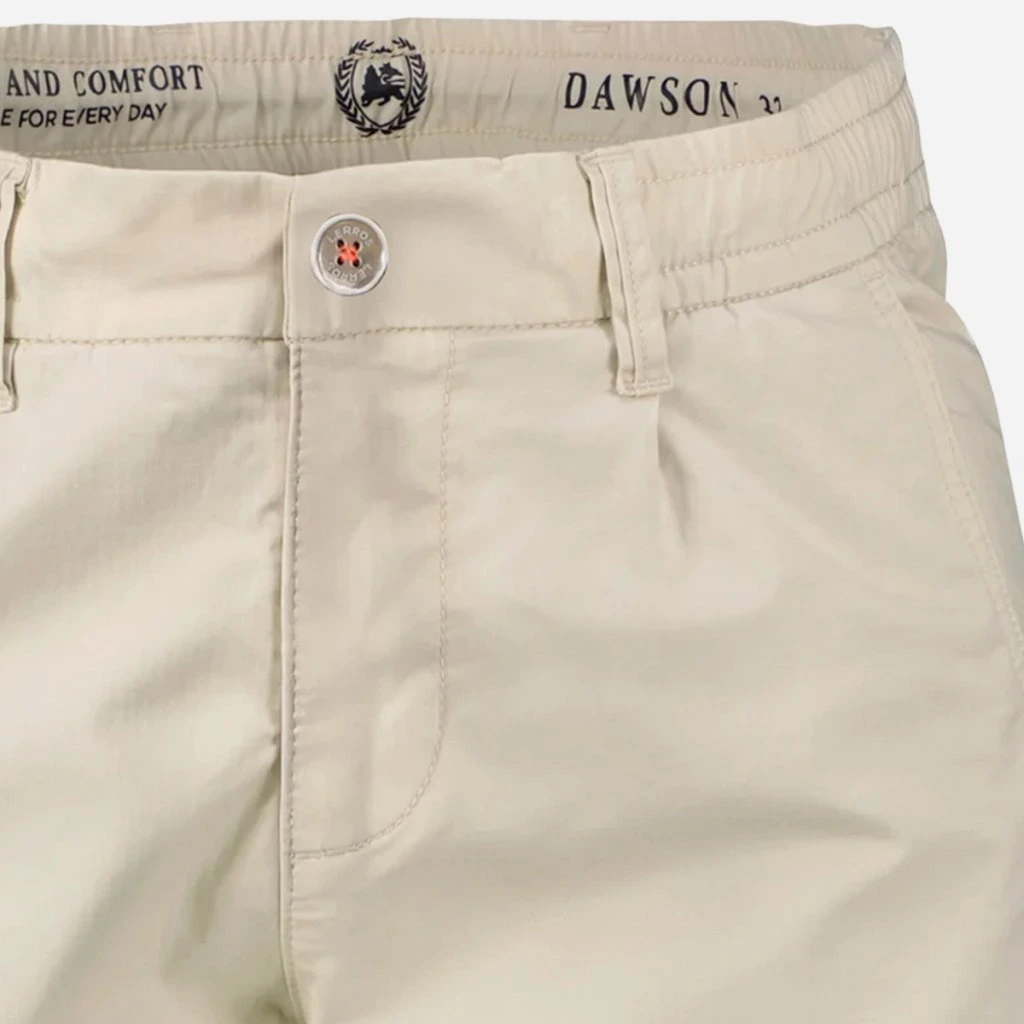 Detail smotanovo-bielych pánskych bermúd LERROS Bone White