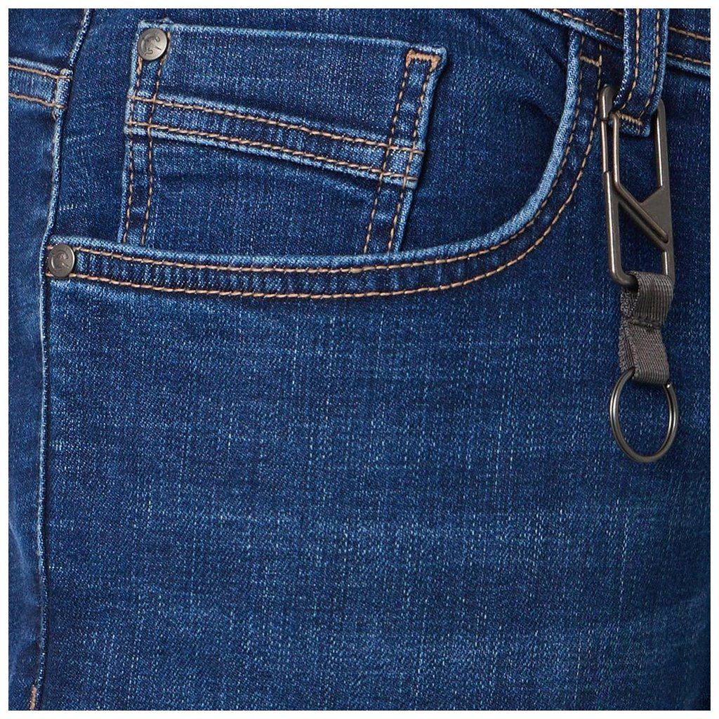 Detail modrých džínsov CASAMODA STEVE s used efektom